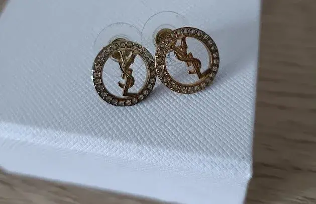 Náušnice s logem YSL (Yves Saint Laurent)