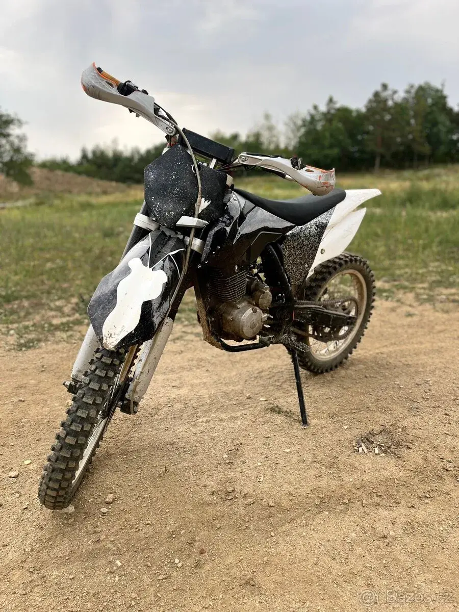Pitbike Ultimate 250