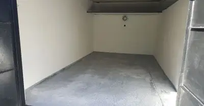 Pronájem garáže s elektřinou, 20m², Radvanice