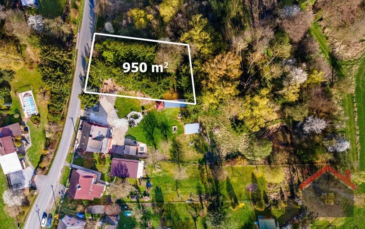 Prodej slunného stavebního pozemku v Medovém Újezdě 950m2