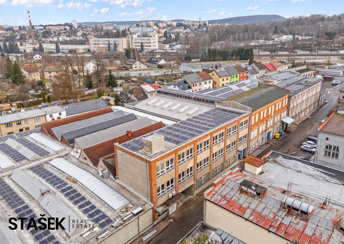 Pronájem multifunkční haly – sklady, výroba – 1253 m² – Ústí