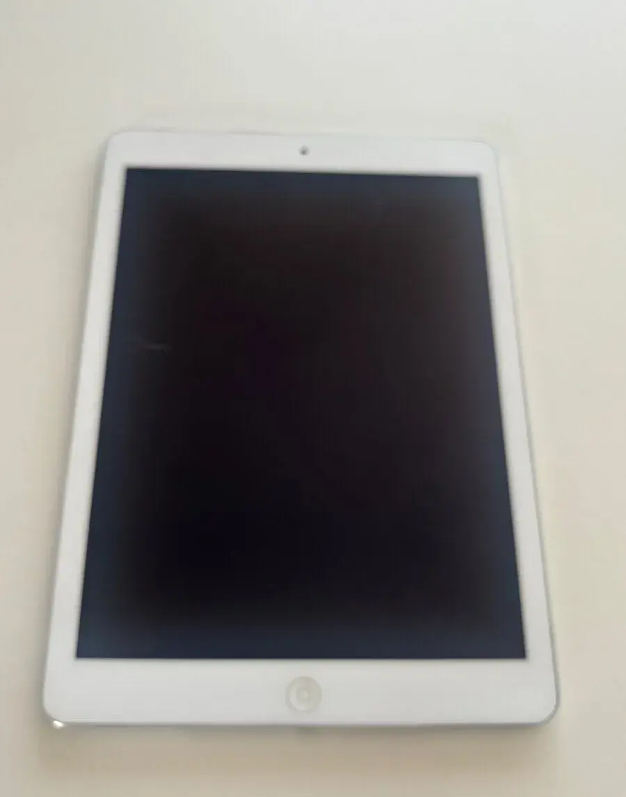 Apple iPad Air 1. generace (A1475) 16 GB, Wi-Fi + Cellular