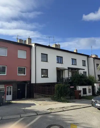 Pronájem prostorného domu 307 m²,Praha 11 – Chodov