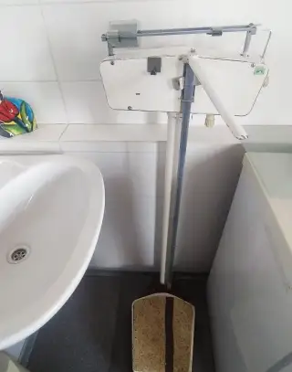Lékařská váha s výškoměrem