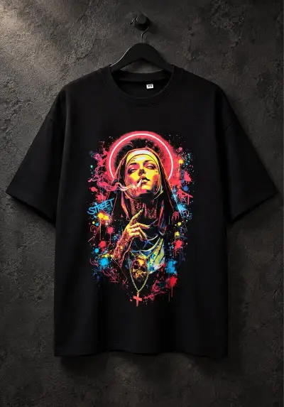 Černé oversized tričko - Street Art Nun