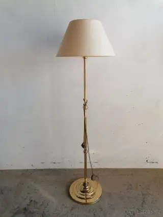 Stojací mosazné lampy