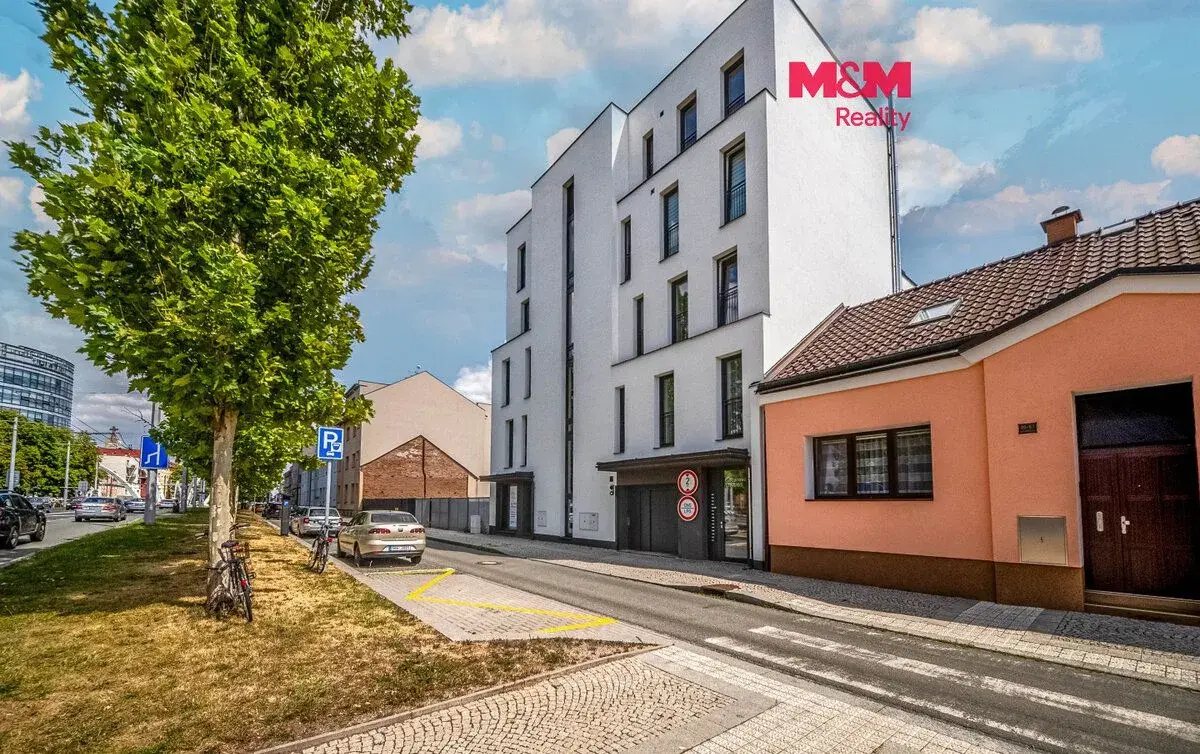Prodej bytu 2+kk, Hradec Králové, ul. Gočárova třída
