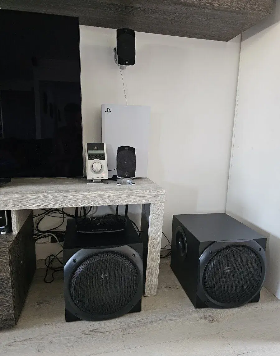 Logitech z-5500