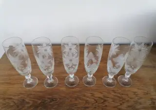 Sady skleničky na víno, likér, whisky - více ve fotkách