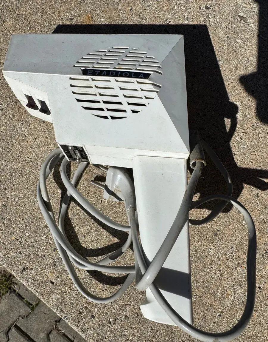 RETRO FÉN ETA DIOLA TYP 310 – FUNKČNÍ, ČESKOSLOVENSKO
