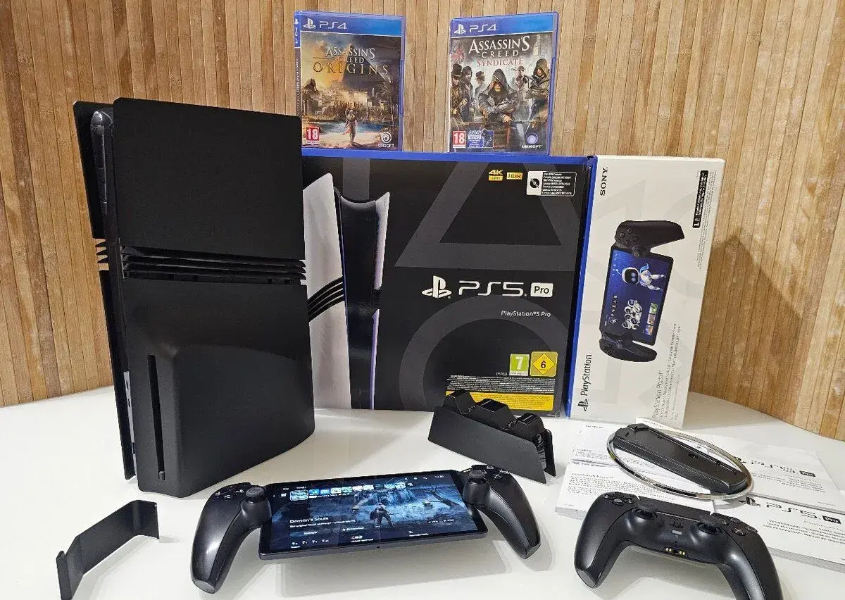 PLAYSTATION 5 PRO 2TB BLACK s MECHANIKOU KOMPLET SET+HRY