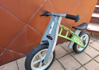 Odrážedlo First bike