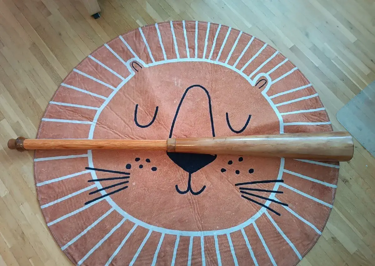 Ultra dlouhe a hluboké didgeridoo - tom H (přes 2 metry)