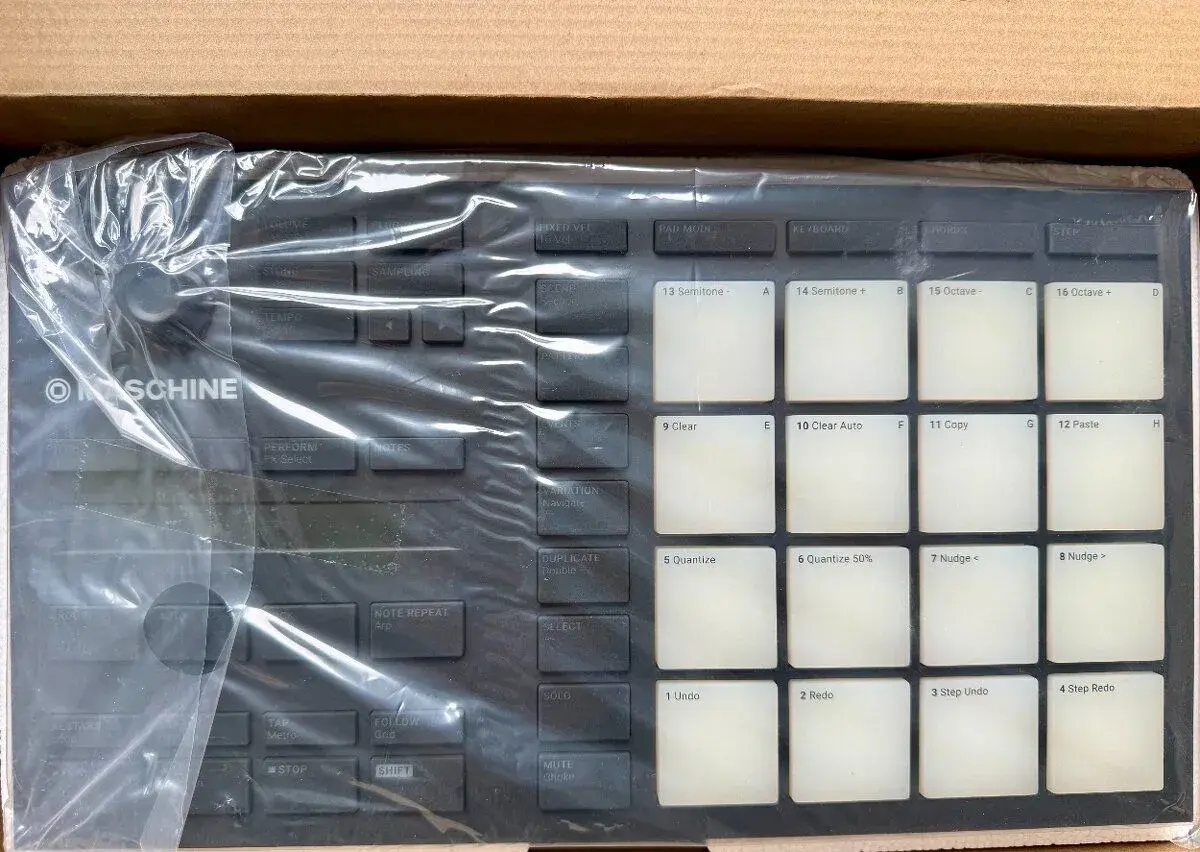 Maschine Mikro MK3 MIDI kontroler / beatmaker