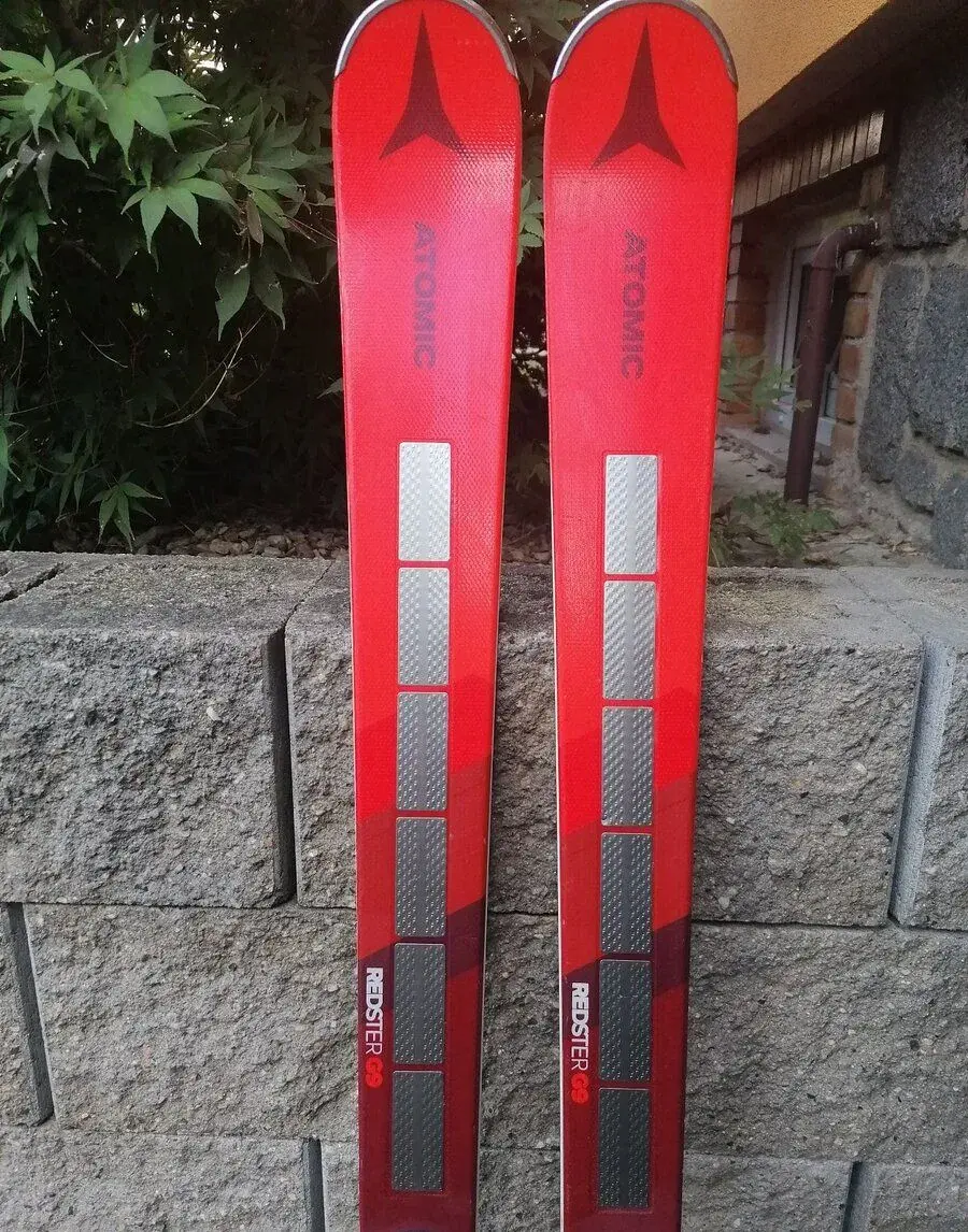 ATOMIC REDSTER G9 177cm r-18,2. Model 2024/2025