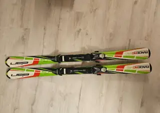 Juniorské lyže Elan Race RC WaveFlex 140 cm + vázání ELAN