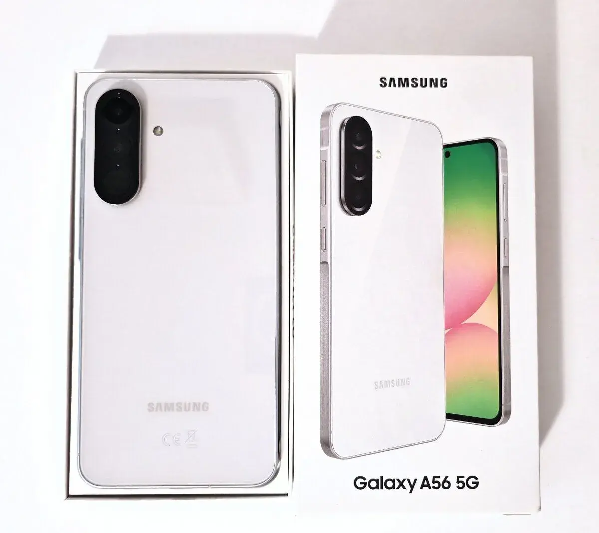 ZÁNOVNÍ Samsung Galaxy A56 5G White