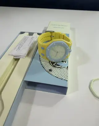 Audemars Piguet x Swatch Royal Pop „Blaue Acht“