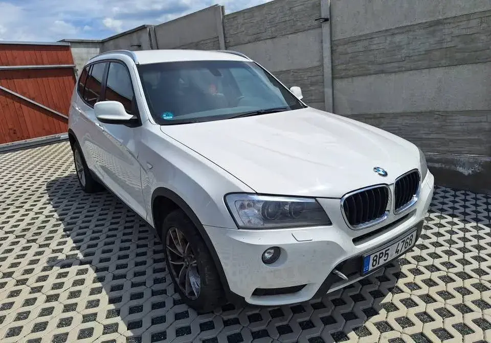 BMW F25