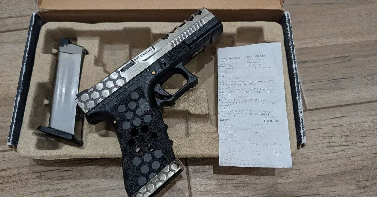 Airsoftová pistol - AW Custom G-HexCut VX01 (GBB)+ zásobník