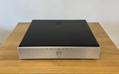 Primare R15 - výborný gramofonový MM/MC předzesilovač