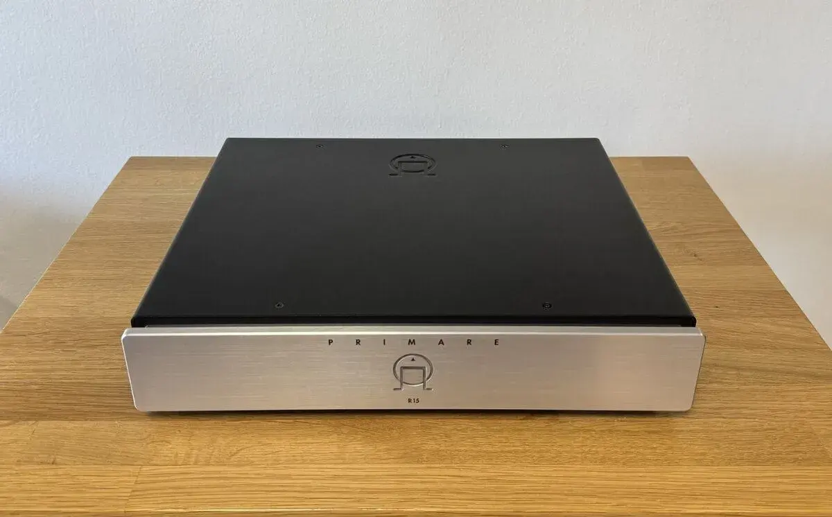 Primare R15 - výborný gramofonový MM/MC předzesilovač