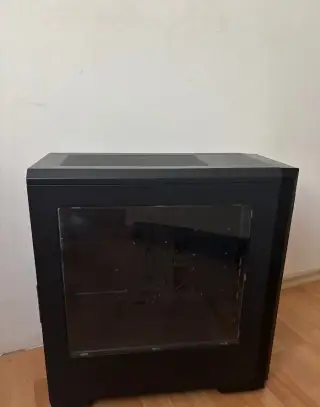 Evolveo T3 (CAET3) – černá pc skříň