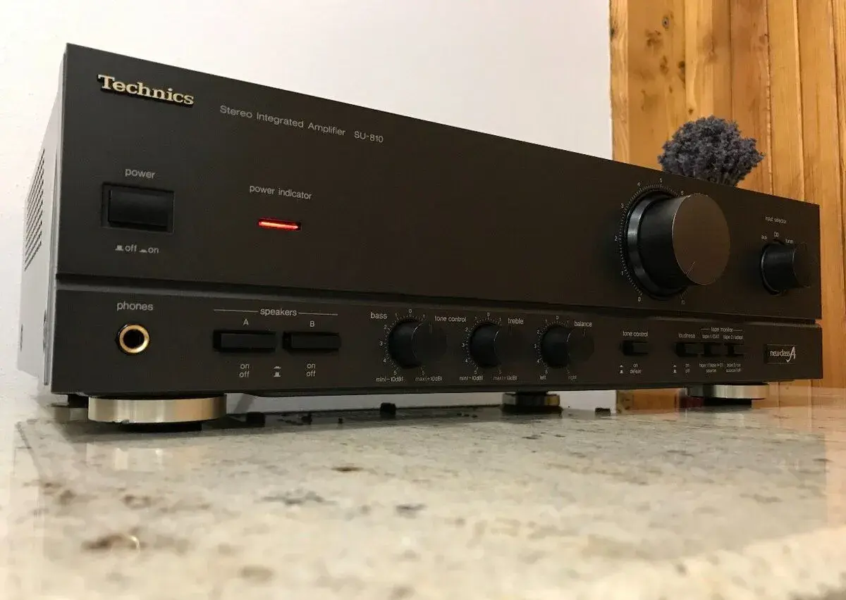 Technics SU-810 Zachovalý stav