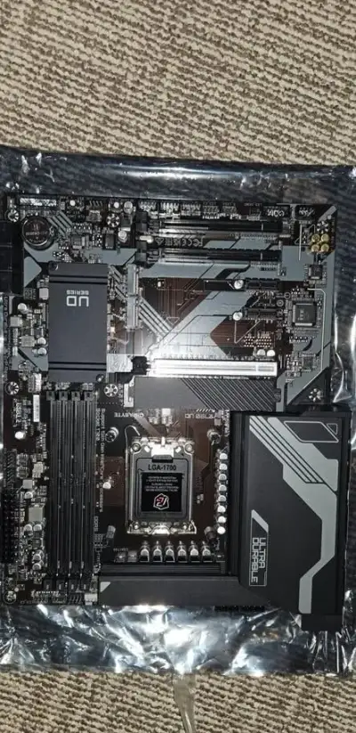Základní deska Gigabyte Intel Z790 UD bezvadný stav