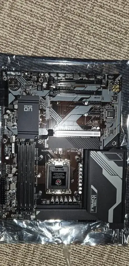 Základní deska Gigabyte Intel Z790 UD bezvadný stav