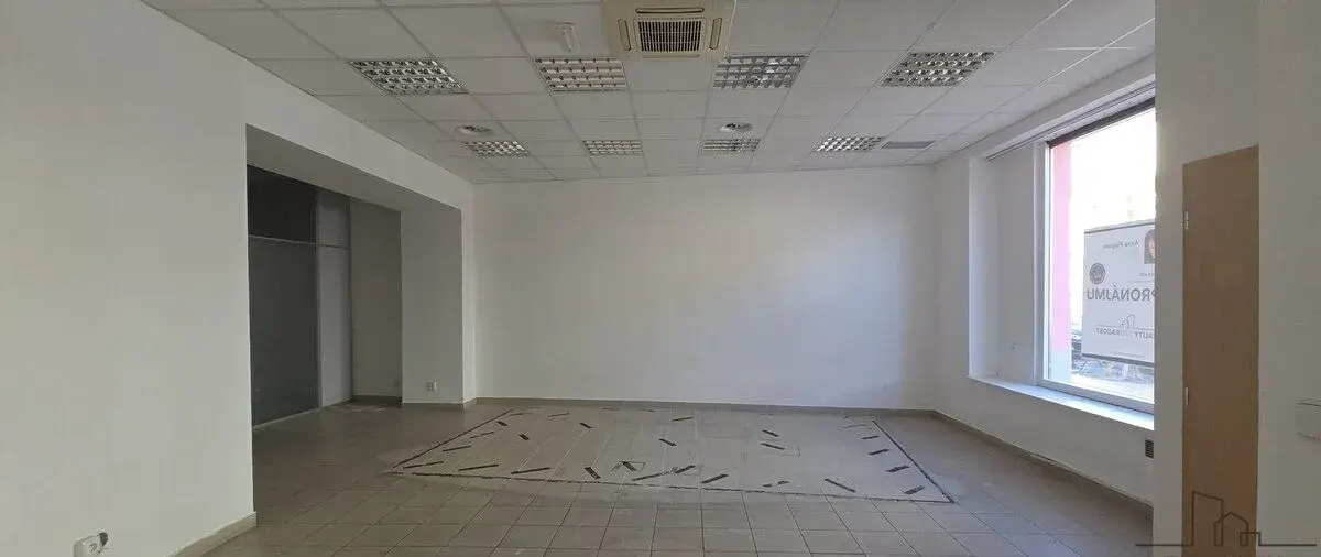 Pronájem obchodního prostoru o výměře 110 m2 na Národní třid