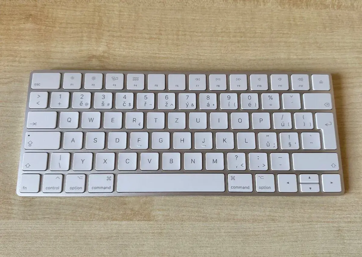 Klávesnice Apple Magic Keyboard