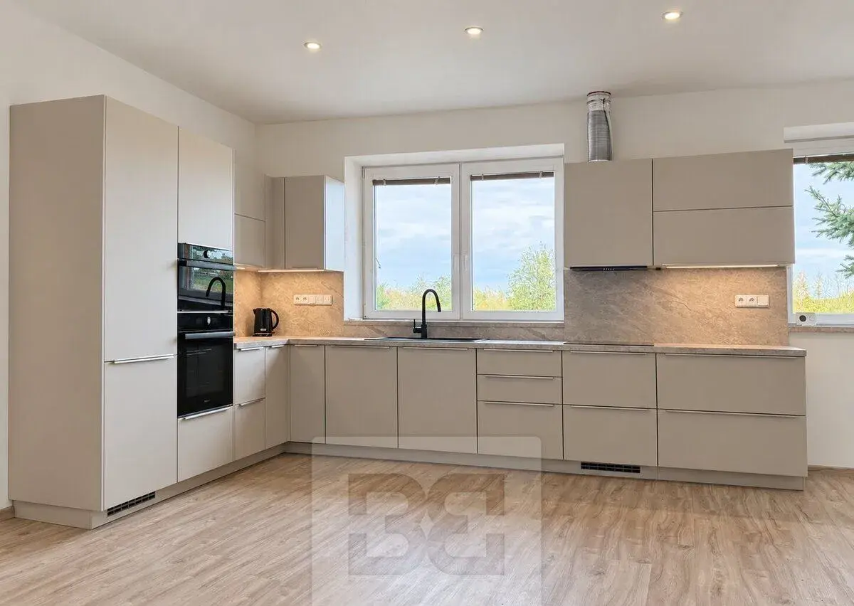 Pronájem rodinného domu 130 m², Dolní Dunajovice