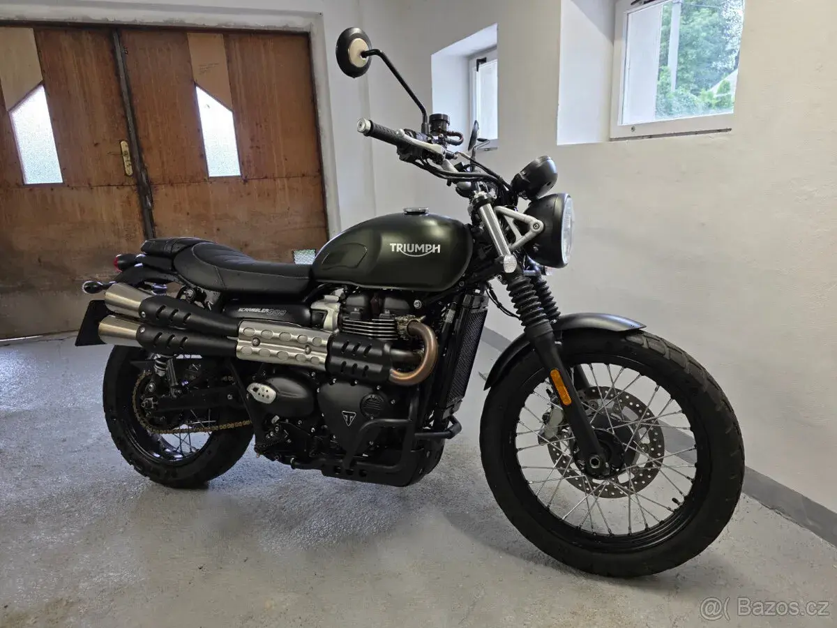 Triumph Streetscrambler 900 Ser. kniha