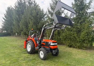 Malotraktor Kubota GL321Grandel4x4 s nakladačem a klapačkou