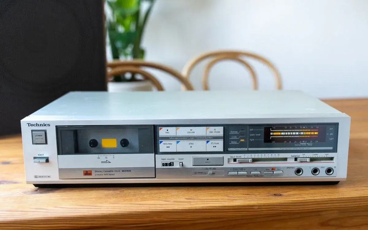 Technics M235X / RS-M235X – kazetový deck dbx, k opravě