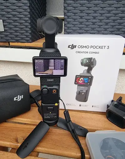 DJI Osmo Pocket 3 Creator Combo