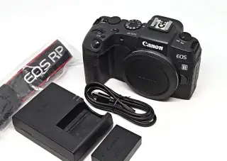 CANON RP v super stavu, málo focený