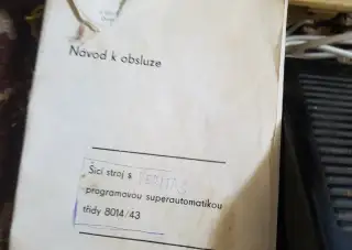 Šicí stroj Veritas