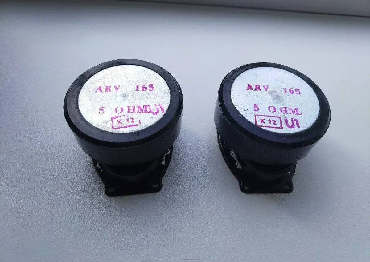 Výškové repro Tesla ARV 165