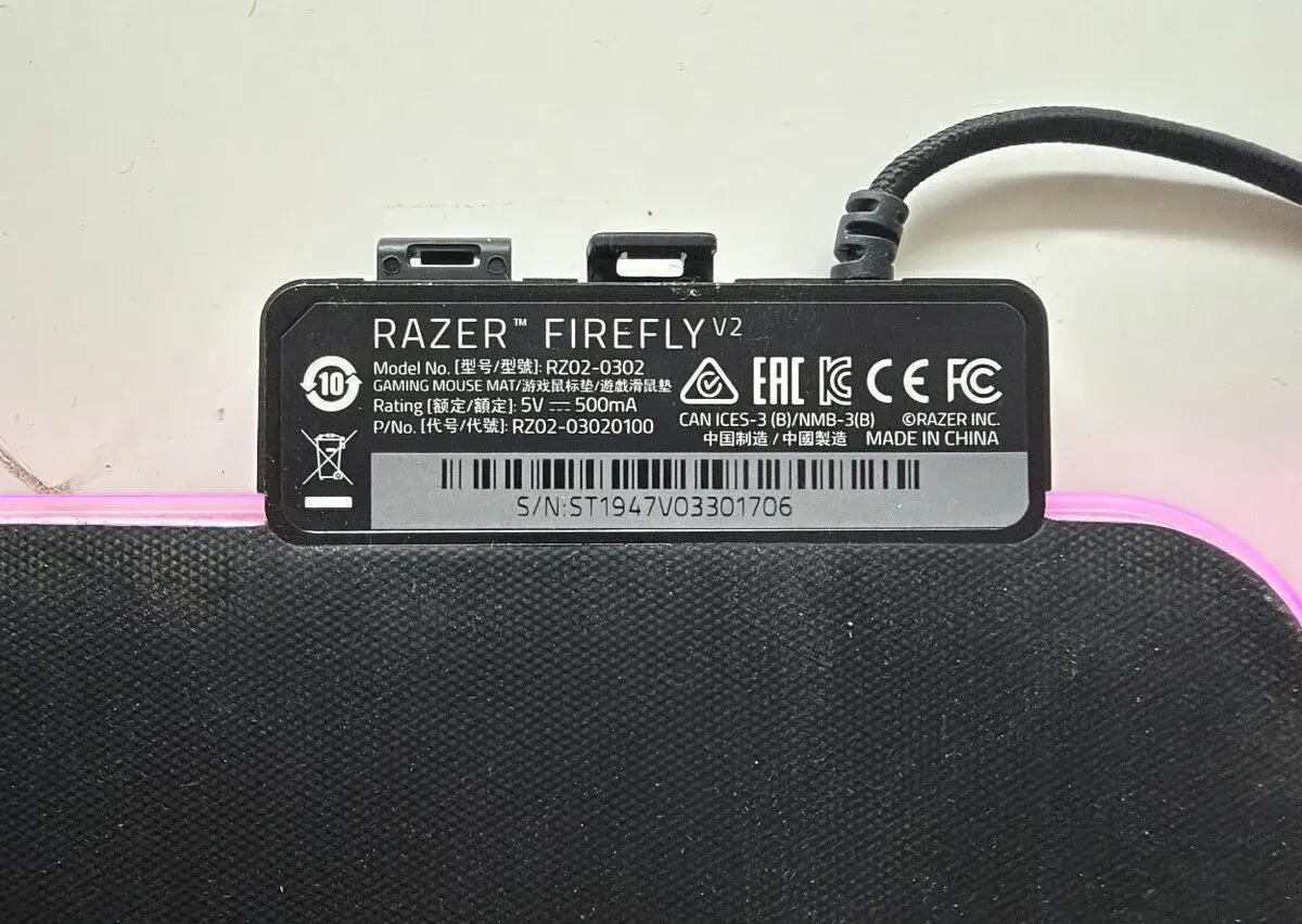 Razer Firefly V2 – herní podložka pod myš s RGB podsvícením