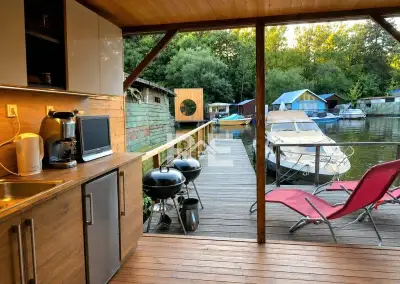 Prodej luxusního Houseboatu / Hausbotu – Císařská louka, P5