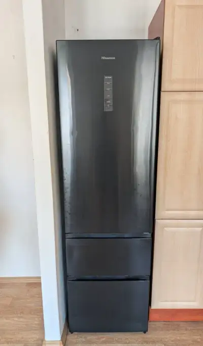 Lednice HISENSE Záruka do 2030