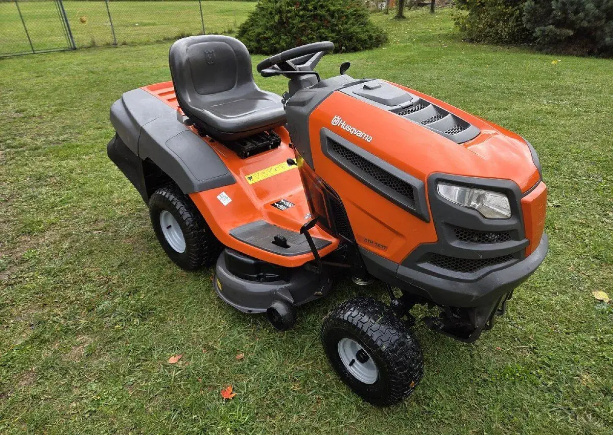 Zahradní traktůrek Husqvarna CTH 163