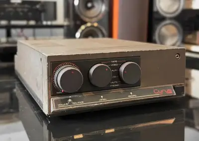 Mission Cyrus 2 stereo zesilovač
