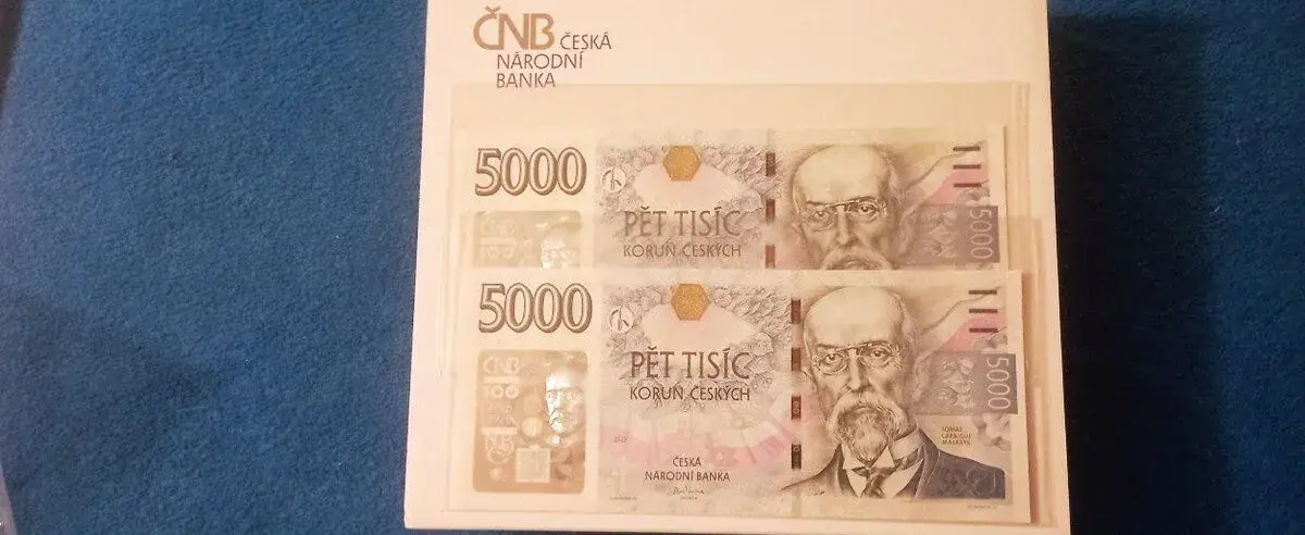 5000 Kč s přítiskem 01H