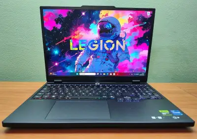 Nový Legion 5,RTX-5070,Oled-2,5K,32gb Záruka.