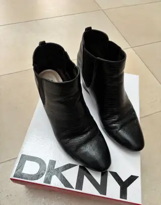 Dámské kotníčkové boty, DKNY vel.37,5, kožené