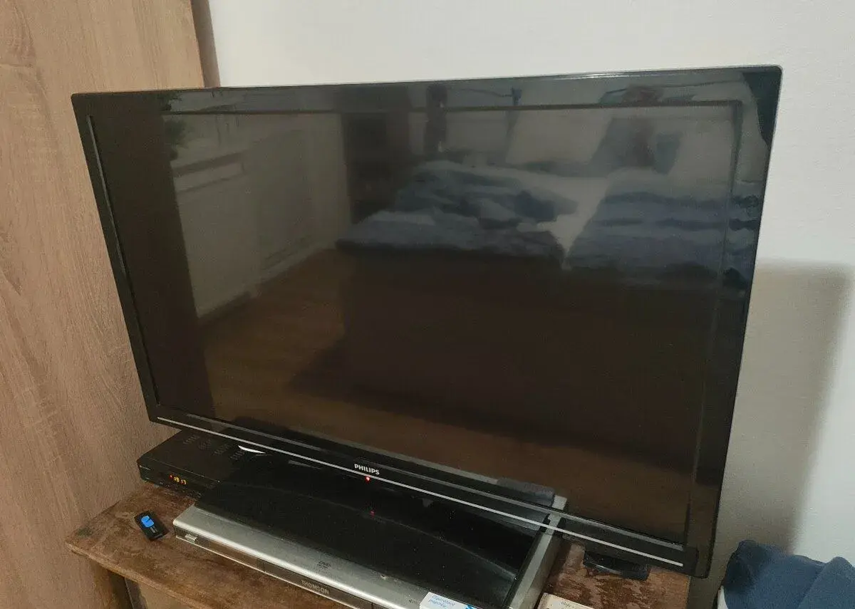 Televize Philips 32PFL2807H