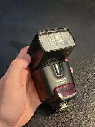 Canon Speedlite 430EX II